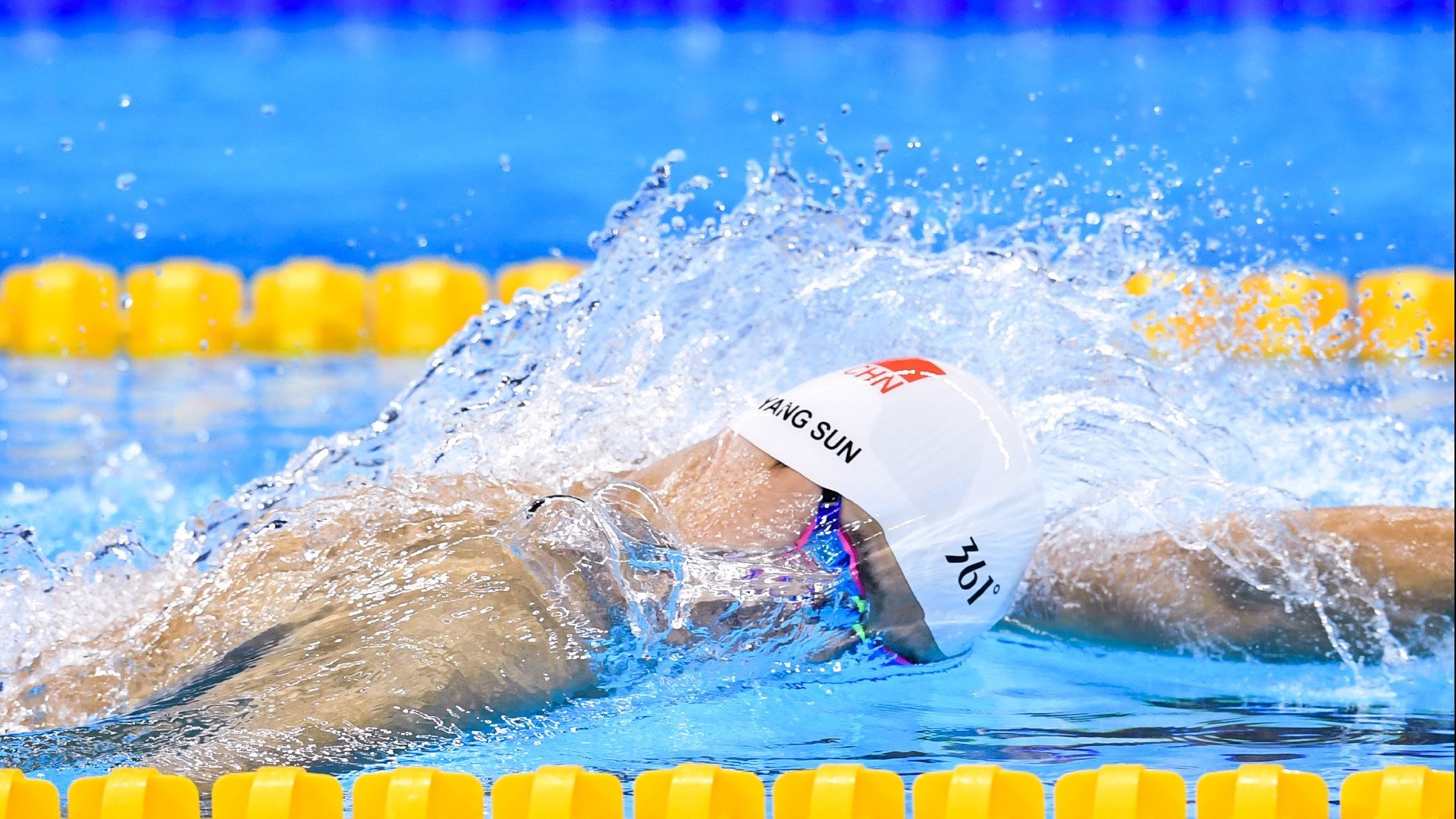 开云体育在线-《英雄联盟大型线下总决赛,引领电竞潮流》,英雄联盟全球总决赛线下