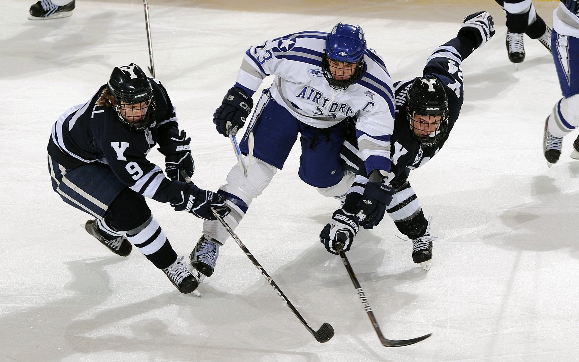 开云-海耶斯:年轻球员为美国女足注入新活力,海耶斯打球视频